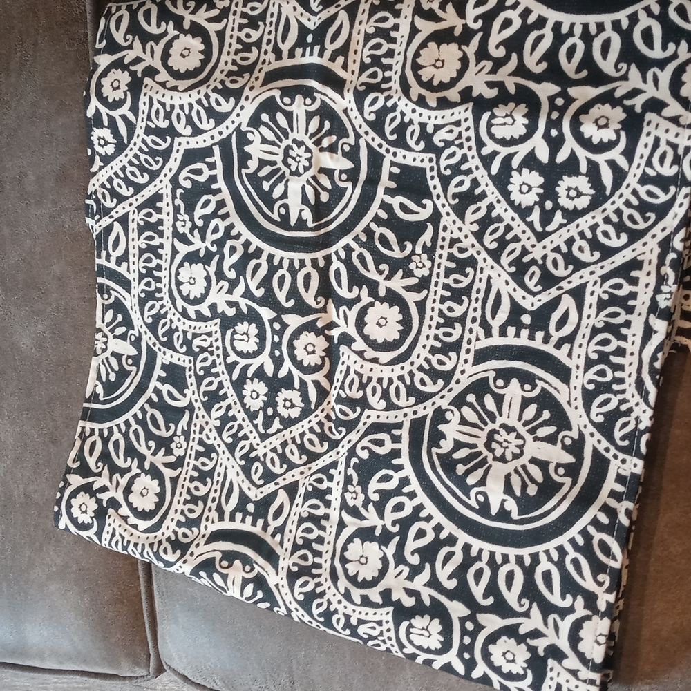 Table Runner